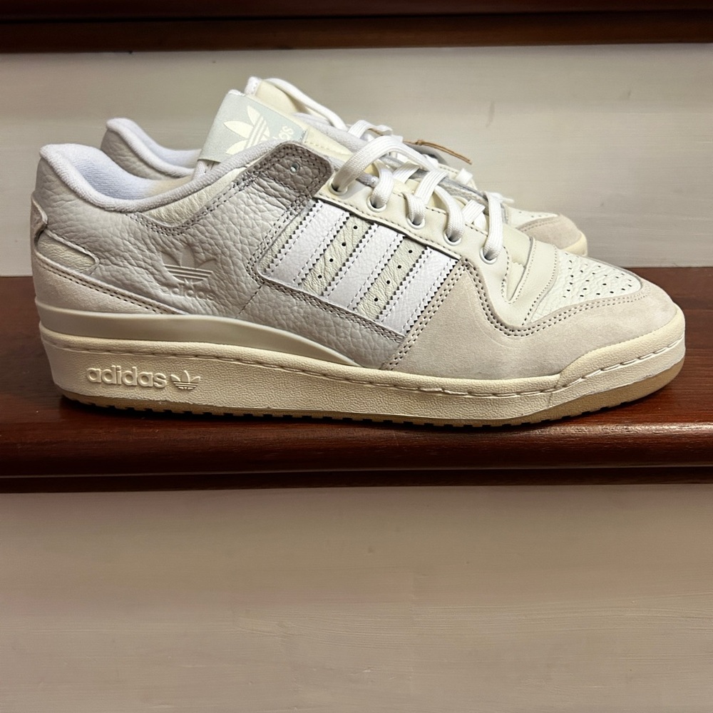 Adidas Forum Low Men Size 11.5 New without box